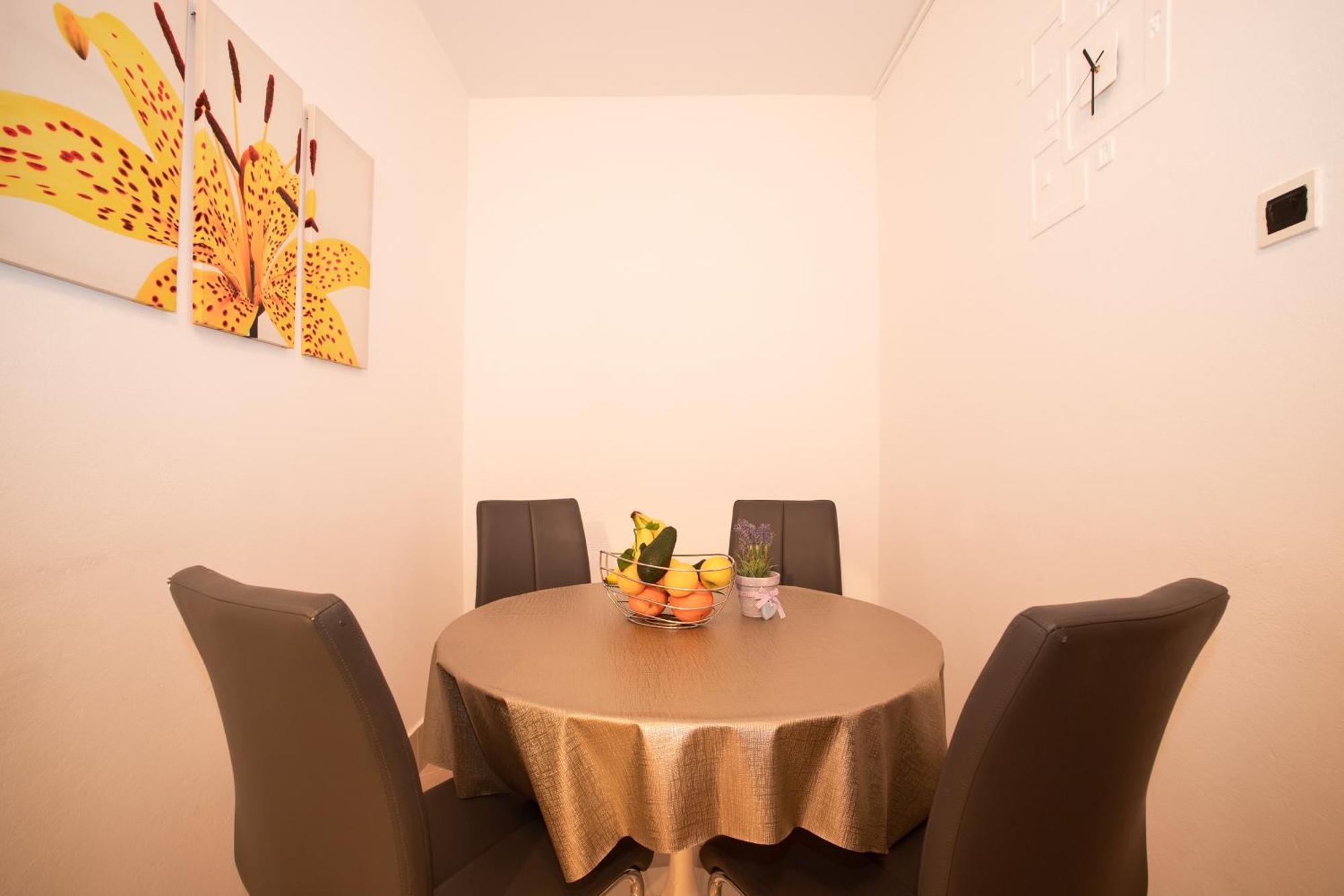 בטינה Apartments Vala מראה חיצוני תמונה